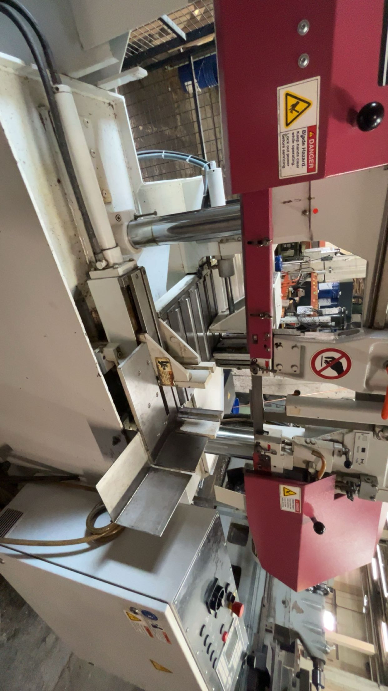 CNC bandsaw